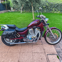 Suzuki intruder vs 800