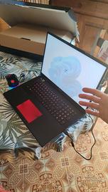 MSI TITAN HX 18 2024  RTX 4090 64GB RAM 1TB M2 