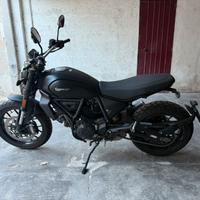 DUCATI Scrambler 800 Icon Dark