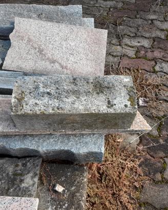 Cordoli in pietra o binderi in luserna