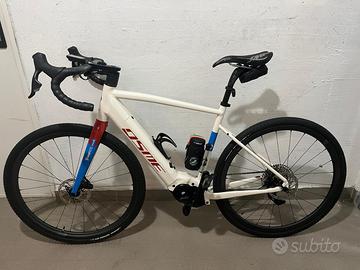 Bici pedalata assistita gravel nuova
