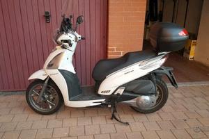Kymco People GTi300 ABS