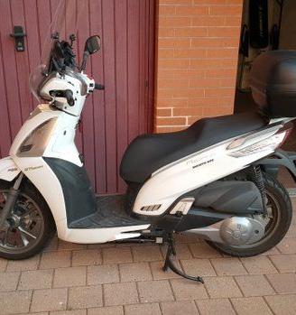 Kymco People GTi300 ABS