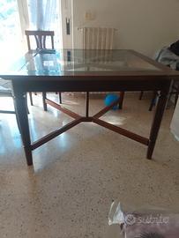 Tavolo legno e cristallo 