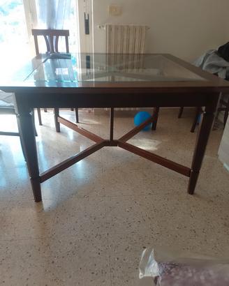 Tavolo legno e cristallo 