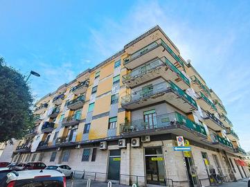 4 LOCALI A POMIGLIANO D'ARCO