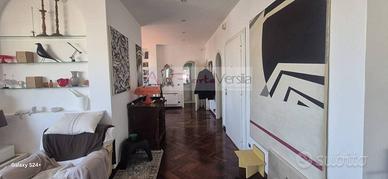Attico / Mansarda di 130 m² con 4 locali a Seravez