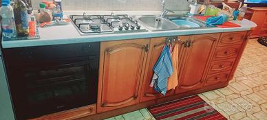 cucina componibile completa di forno e piano cottu