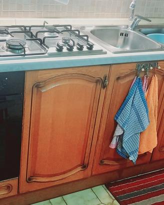 cucina componibile completa di forno e piano cottu