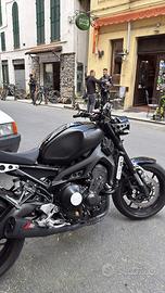 YAMAHA XSR 900