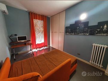 Stanze arredate centralissime ad Acquaviva