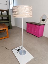 lampada con cappello