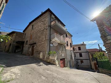 3 LOCALI A PIGLIO