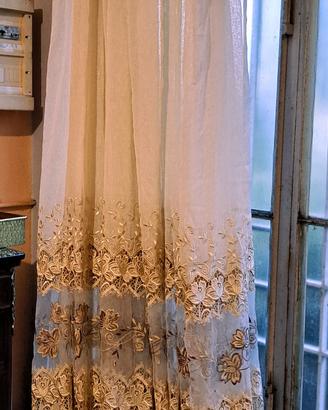 Tenda con pizzo veneziano 