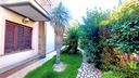 villa-bifamiliare-di-prestigio-con-giardino