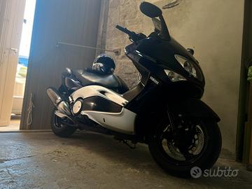 Yamaha TMAX 500