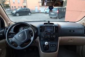 Kia carnival 2011