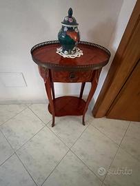 Tavolino ovale in stile Luigi XV