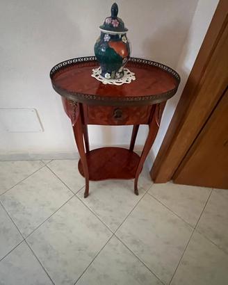 Tavolino ovale in stile Luigi XV