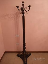 Appendiabiti a piantana