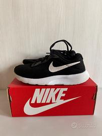 Scarpe Nike mod.TANJUN (PS) nr.31 originali