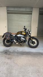 BMW R-nine T