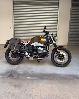 BMW R-nine T