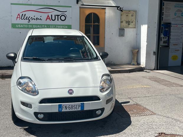 Fiat Punto 1.3 MJT II S&S 95 CV 5 porte Street