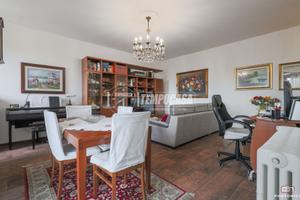 AMPIO QUATTRO LOCALI CON TERRAZZO, Savena, Bologna