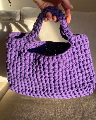 Borsa uncinetto fatta a mano viola
