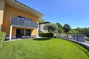 VILLA A SCHIERA D'ANGOLO A SONDRIO