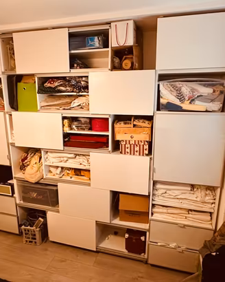 Composizione moduli “Besta” IKEA