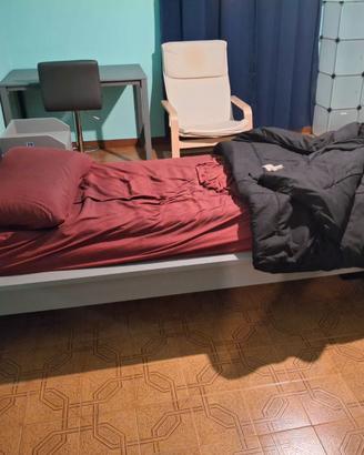 Letto singolo ikea con materasso nuovo con topper