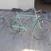 Bicicletta bianchi grisallo