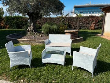 Salottino da giardino in rattan