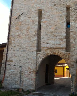 Torre Medievale in Castello