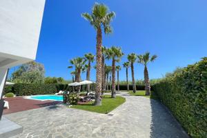 Esclusiva villa di lusso con piscina