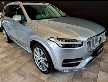 Volvo XC90 Modello Iscription
