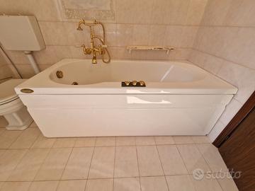 Jacuzzi - vasca idromassaggio