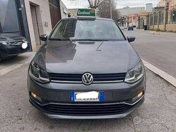 Volkswagen Polo V 2014 5p 1.4 tdi Comfortline