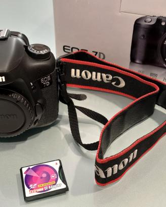 kit Canon EOS 7D e EF-S 18-135mm f/3.5-5.6 IS STM