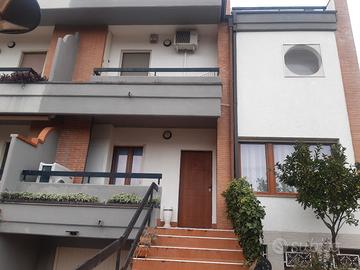 villa ad angolo 