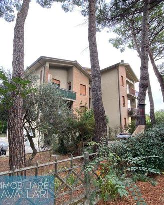 Appartamento di 80 m² con 3 locali e box auto a Ba