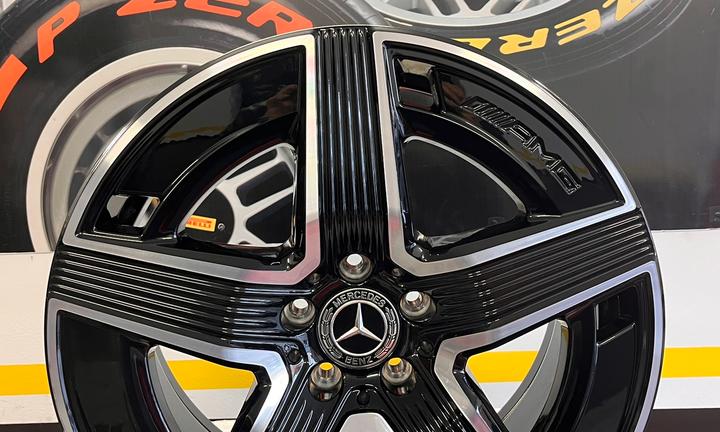 Cerchi in lega ORIGINALI MERCEDES 19