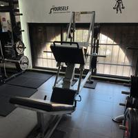 Leg press obliqua technogym