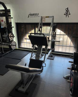 Leg press obliqua technogym