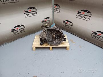 Cambio man 5mar 2012 peugeot 208 1.4l benzina 70kw