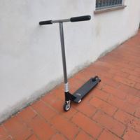 monopattino freestyle pray