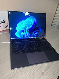 Huawei MateBook 14 Ryzen 7 / 8 gb / 512 gb ssd