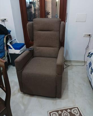 POLTRONA ELETTRICA MOBILE